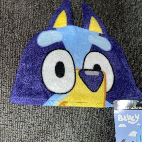 BLUEY Disney Pajamas Baby Boy Girl Size 18 Months One Piece Sleeper - Picture 6 of 6